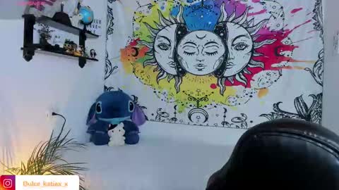 Sofia online show from November 2025 12:16:01 PM