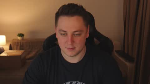 Snapshot of just_top chatting on February 2026 06:15:01 PM David online show from February 2026 06:15:01 PM