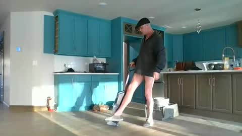 Tohiptwoquit online show from March 2026 01:02:01 PM