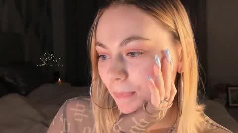 Snapshot of justbarbie chatting on January 2025 09:37:01 PM Alexa online show from January 2025 09:37:01 PM