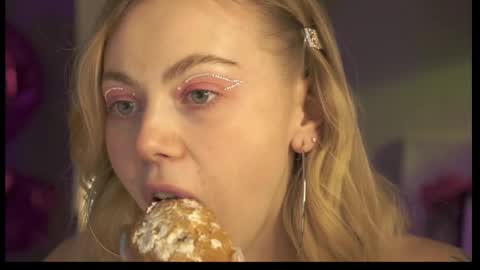 Snapshot of justbarbie chatting on February 2025 04:32:02 PM Alexa online show from February 2025 04:32:02 PM