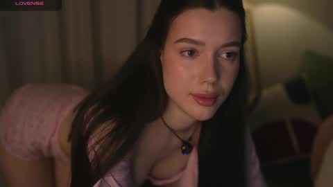 Snapshot of justbarbie_new_ chatting on April 2026 06:36:02 PM Katarina online show from April 2026 06:36:02 PM