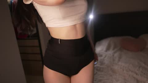 Snapshot of justbarbie_new_ chatting on May 2026 08:40:02 PM Katarina online show from May 2026 08:40:02 PM