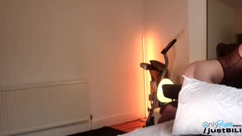 Billie  B  William online show from October 2025 08:34:02 AM