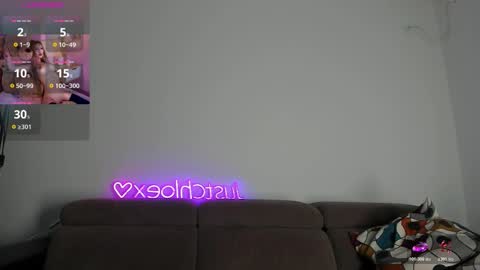 Snapshot of justchloex chatting on October 2025 06:05:01 AM Chloe online show from October 2025 06:05:01 AM