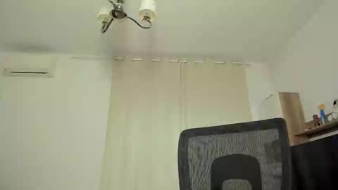 Snapshot of justchloex chatting on October 2025 06:05:02 AM Chloe online show from October 2025 06:05:02 AM