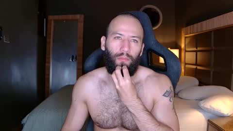 Snapshot of justin_hton chatting on October 2025 10:12:01 AM Justin online show from October 2025 10:12:01 AM