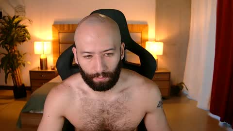 Snapshot of justin_hton chatting on April 2026 11:40:02 AM Justin online show from April 2026 11:40:02 AM