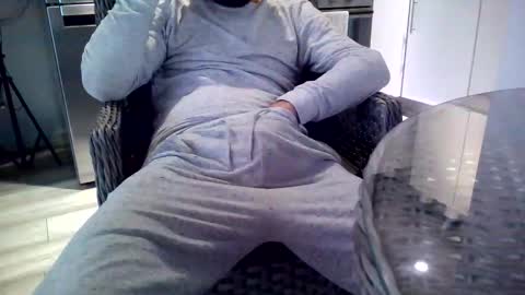 Justin online show from October 2025 10:49:02 AM