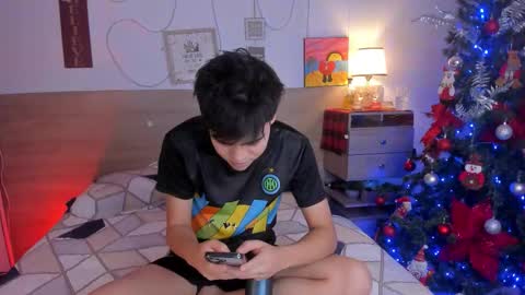 Snapshot of justinbiler chatting on November 2025 12:26:01 PM Justin online show from November 2025 12:26:01 PM