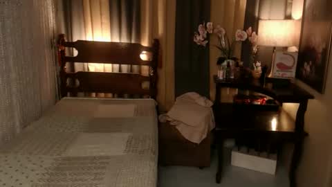 justine_hunk online show from March 2026 04:42:01 PM