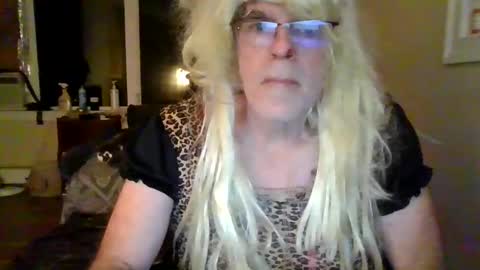 justinefox online show from October 2025 11:54:02 PM
