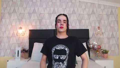 Justine online show from September 2025 04:04:02 AM