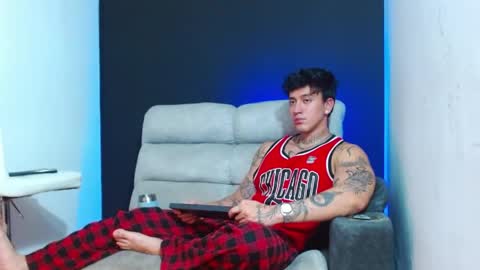 justinfuller_31 online show from May 2026 04:07:02 AM