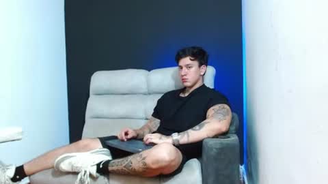 Snapshot of justinfuller_31 chatting on June 2026 09:14:02 PM justinfuller_31 online show from June 2026 09:14:02 PM