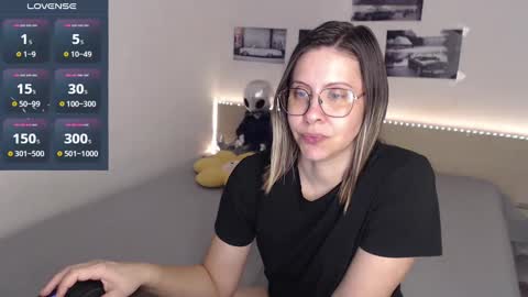 Julie online show from February 2025 05:18:01 AM