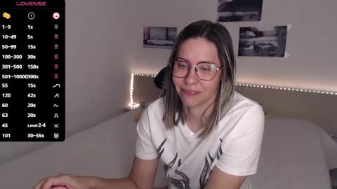 Julie online show from November 2025 04:57:02 AM