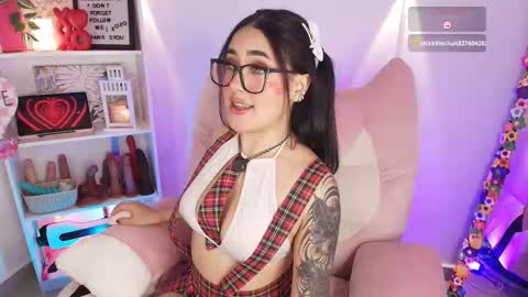 Emy online show from February 2026 01:24:01 AM