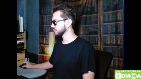 Snapshot of justshutupandwatch chatting on November 2025 06:40:01 PM M. Dean online show from November 2025 06:40:01 PM