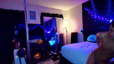 Eetantungfuk Mias online show from December 2024 06:46:02 PM