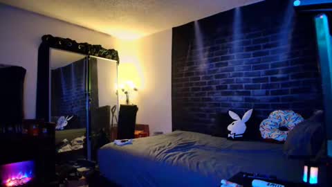 Eetantungfuk Mias online show from December 2024 11:23:02 AM