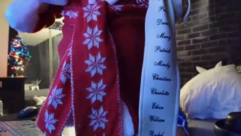 Eetantungfuk Mias online show from December 2024 08:45:02 AM