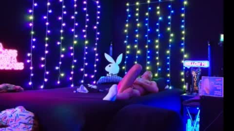 Eetantungfuk Mias online show from March 2025 07:36:01 PM