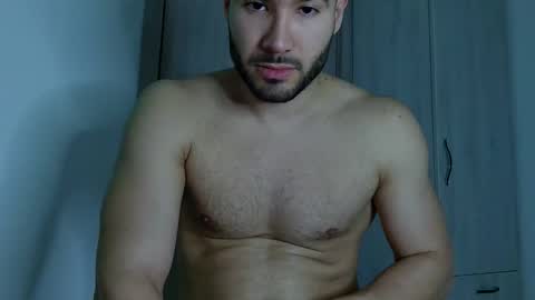 Snapshot of justynxxx1 chatting on November 2025 06:23:01 AM Justin online show from November 2025 06:23:01 AM