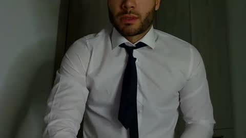 Snapshot of justynxxx1 chatting on December 2025 12:05:01 AM Justin online show from December 2025 12:05:01 AM