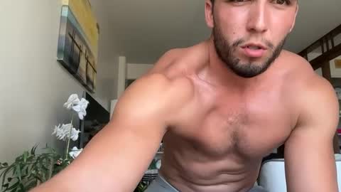Snapshot of jzdominates chatting on July 2026 10:12:01 PM jzdominates online show from July 2026 10:12:01 PM