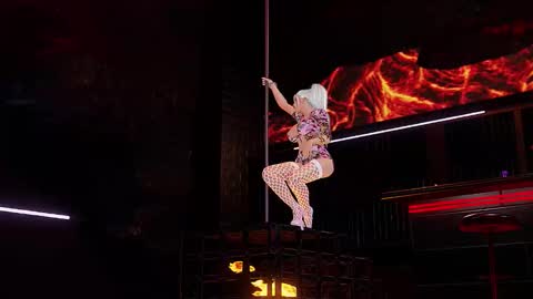 Baird Connor online show from November 2025 04:33:02 AM