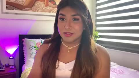 KIM  online show from October 2025 02:35:02 PM