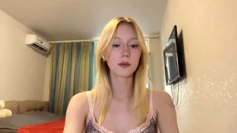 Snapshot of kacicasal chatting on July 2026 02:13:02 PM Mia 1st day here online show from July 2026 02:13:02 PM