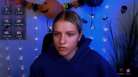 kaela_spell_ online show from October 2025 08:20:01 PM