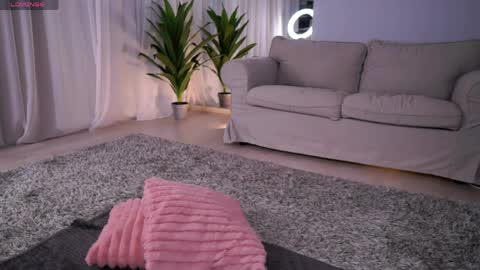 Rose online show from April 2026 07:52:01 AM