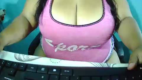 Kae luna online show from May 2026 09:33:01 PM