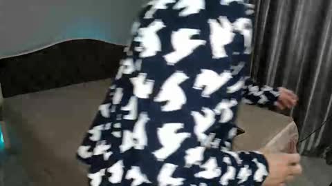 Kai Chicken online show from December 2025 09:51:02 AM