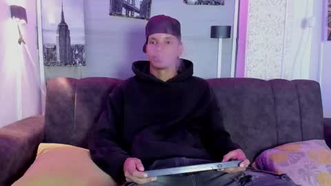 Snapshot of kai_storm7 chatting on March 2026 03:20:01 AM KAI online show from March 2026 03:20:01 AM