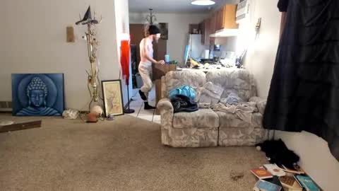 Kaiku77 online show from November 2025 07:05:02 PM