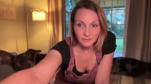 Snapshot of kaileeshy chatting on January 2025 03:52:01 AM Kailee Smile online show from January 2025 03:52:01 AM