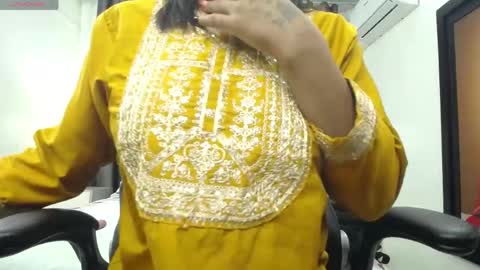 Snapshot of kairadayaamaii chatting on May 2026 12:00:02 PM Kaira online show from May 2026 12:00:02 PM