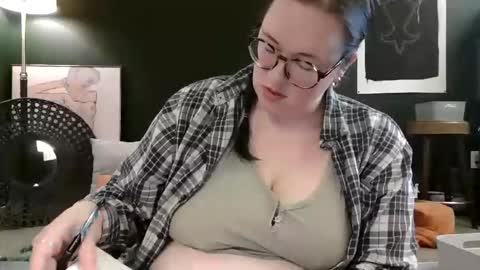 kaitrosss online show from May 2026 06:57:02 PM
