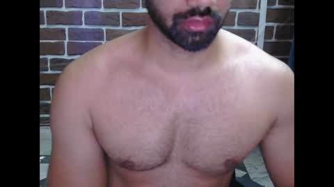 Vicky online show from February 2025 04:44:01 PM