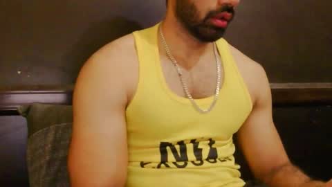 Vicky online show from October 2025 03:42:01 PM