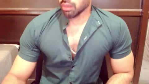 Vicky online show from October 2025 06:05:02 AM