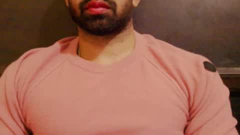 Vicky online show from November 2025 06:54:02 PM