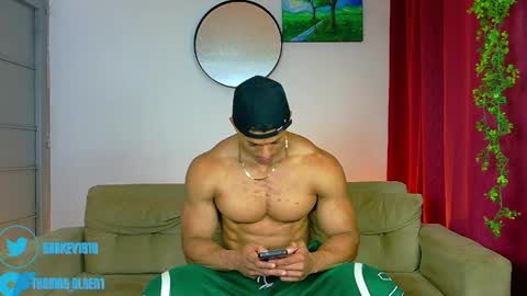 Snapshot of kale_tomson chatting on April 2026 05:33:02 AM kale thomson online show from April 2026 05:33:02 AM