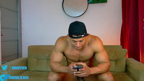 Snapshot of kale_tomson chatting on April 2026 07:16:01 PM kale thomson online show from April 2026 07:16:01 PM