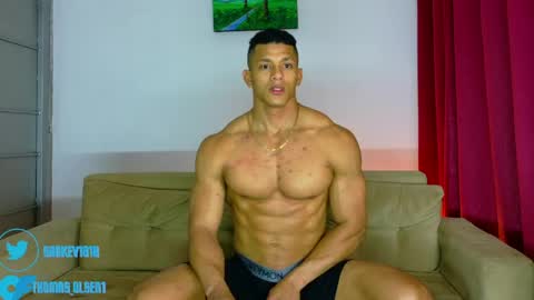 Snapshot of kale_tomson chatting on May 2026 12:06:01 AM kale thomson online show from May 2026 12:06:01 AM