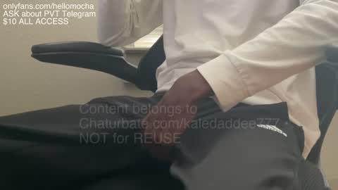 Snapshot of kaledaddee777 chatting on June 2026 08:42:02 PM Silk Chocolate online show from June 2026 08:42:02 PM